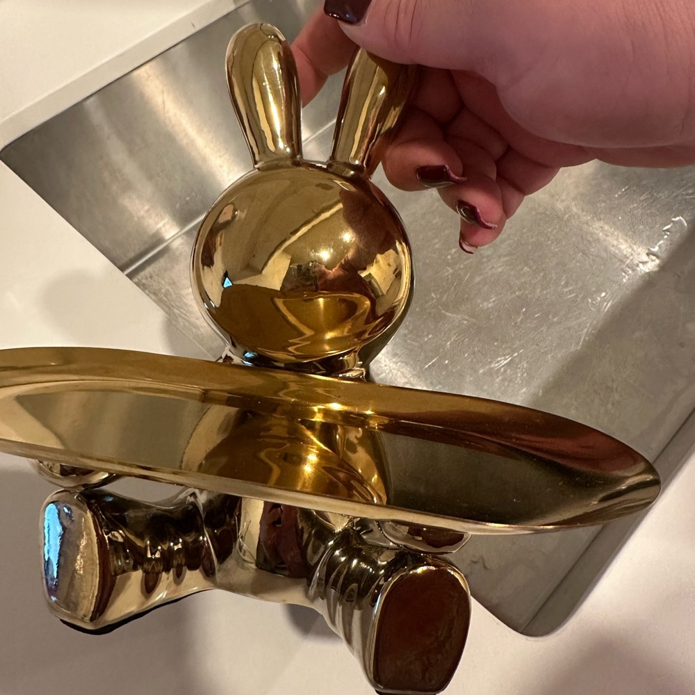 Title: 🐰 Rabbit Sculpture Key Tray – Gold - Picture 4 of 8